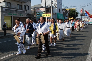 20140726takahagimatsuri_parade.jpg
