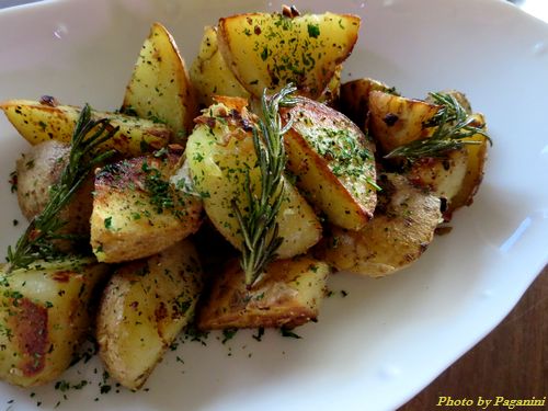fried potato with garlic & rosemary