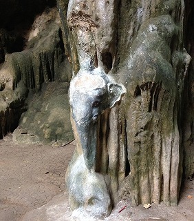 カオ・ルアン洞窟