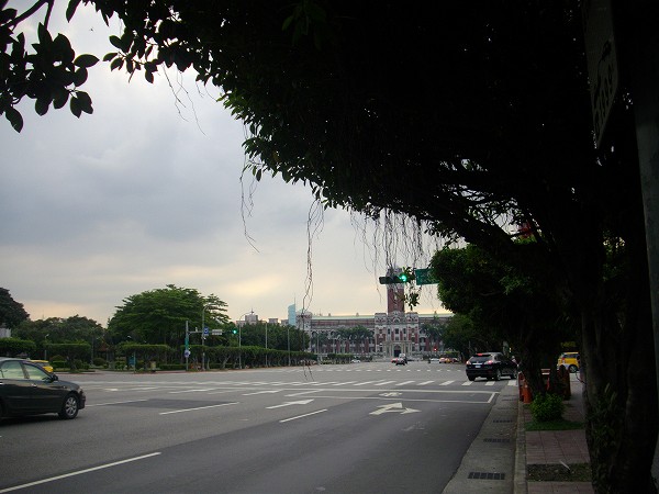 台湾総督府とケタガラン大道