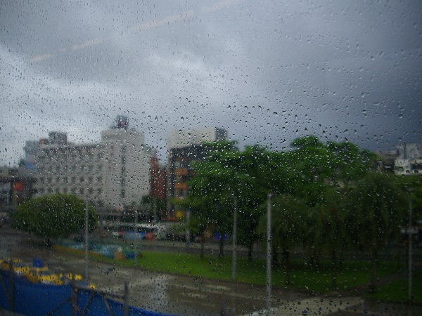 台北捷運的車窗