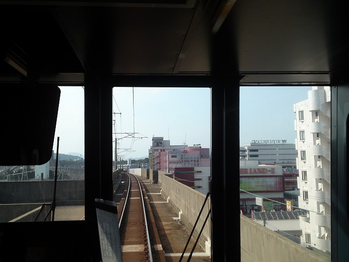 姪浜駅の高架線